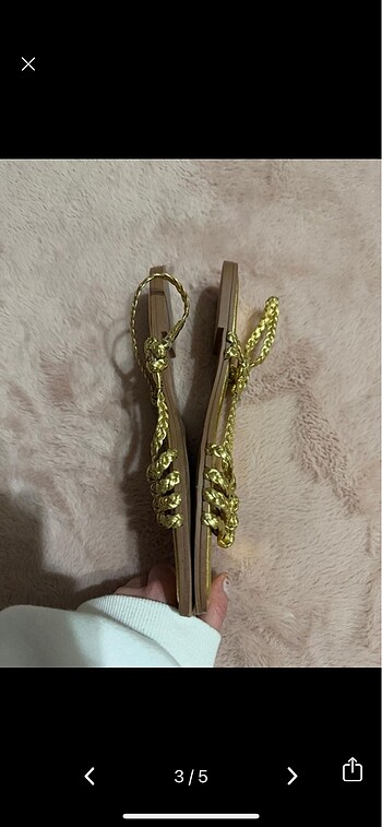 38 Beden Zara örgü detaylı gold sandalet