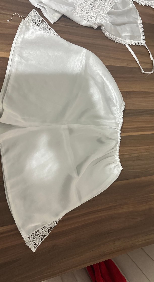 Beyaz Mini Saten İp Askılı Vintage Pijama Takımı - Görsel 4