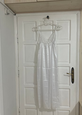 Nakışlı Uzun Beyaz Vintage Kadın Sabahlık ve Gecelik - Görsel 5