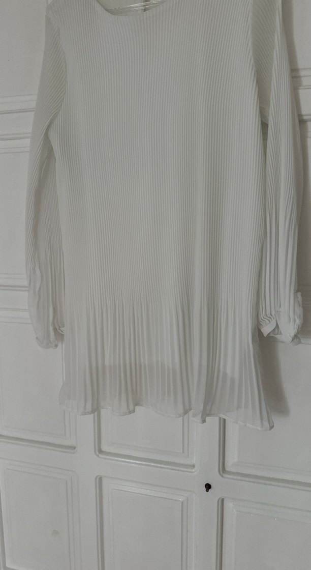 Beyaz Piliseli Uzun Kollu Kadın Tunik - Görsel 4