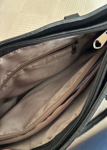 Siyah Deri Tokalı Kadın Çanta - Görsel 3