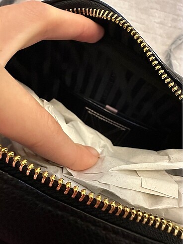  Beden siyah Renk Victoria secret omuz çantası