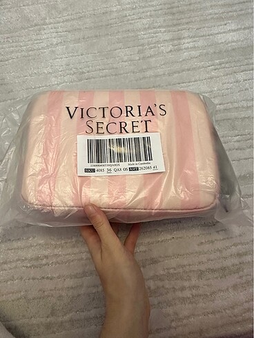 Victoria s Secret Victoria secret makyaj çantası