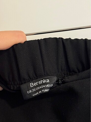 s Beden siyah Renk bershka şort etek