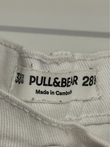 m Beden pull&bear şort