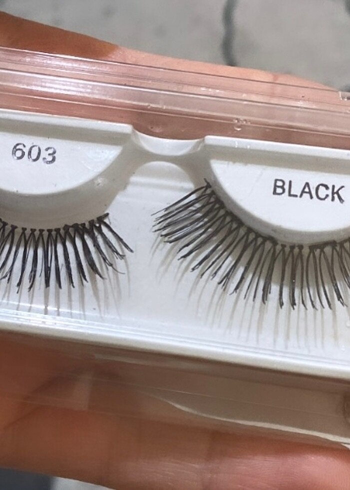 Takma kirpik - Görsel 2