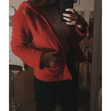 Kırmızı Peluş Hırka