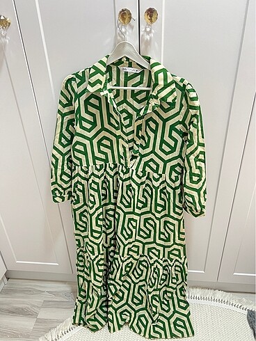 xs Beden Zara elbise