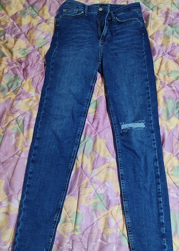 Kadın Mavi Denim Yırtık Detaylı Jean
