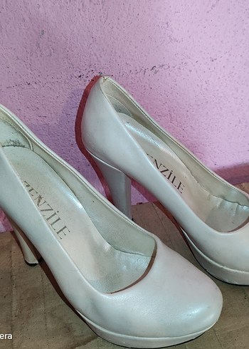 Beyaz Tokalı Kadın Yüksek Topuklu Stiletto - Görsel 6