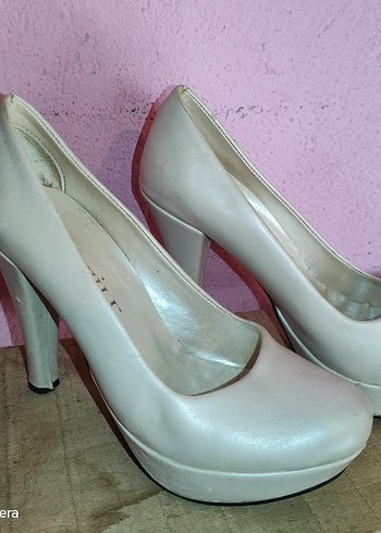 Beyaz Tokalı Kadın Yüksek Topuklu Stiletto - Görsel 5
