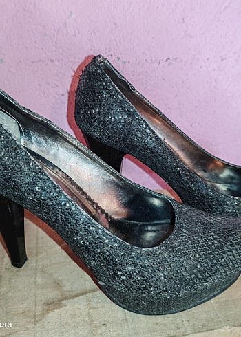 Beyaz Tokalı Kadın Yüksek Topuklu Stiletto - Görsel 2