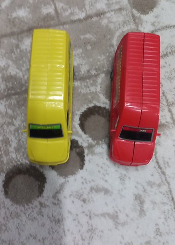 Renkli Oyuncak Minibüsler Seti