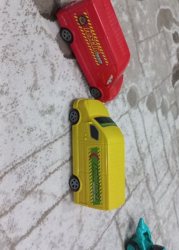 Beden Renkli Oyuncak Minibüsler Seti
