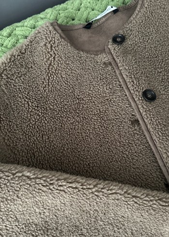 Düğmeli Kahverengi Kadın Peluş Ceket - Görsel 2