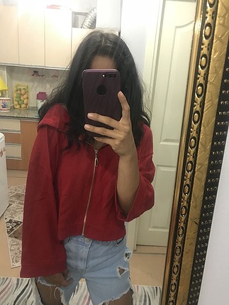 Kırmızı hırka