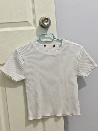 Beyaz kısa tshirt