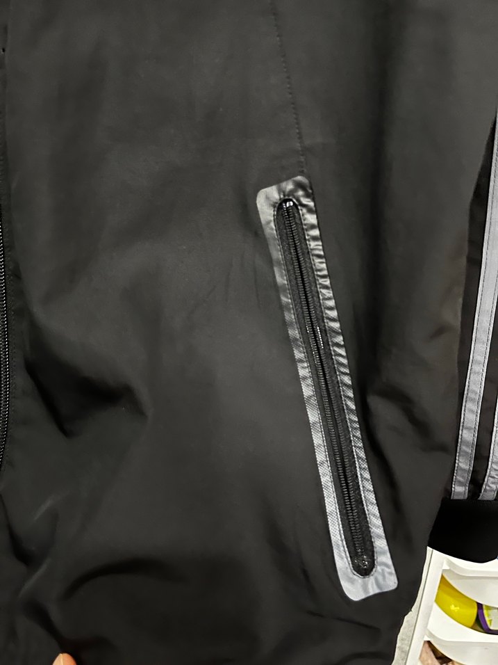 Siyah Fermuarlı Spor Ceket - Görsel 4