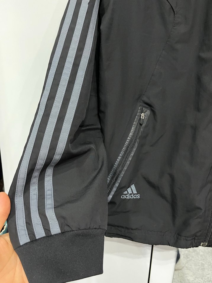 Siyah Fermuarlı Spor Ceket - Görsel 3