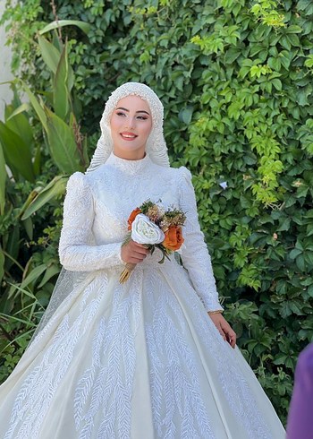 38 Beden beyaz Renk Uzun Kollu Beyaz A Kesim Gelinlik