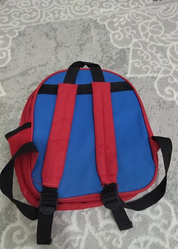 Örümcek Adam Temalı Kırmızı Çocuk Sırt Çantası - Görsel 3