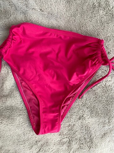 Trendyolmilla bikini altı