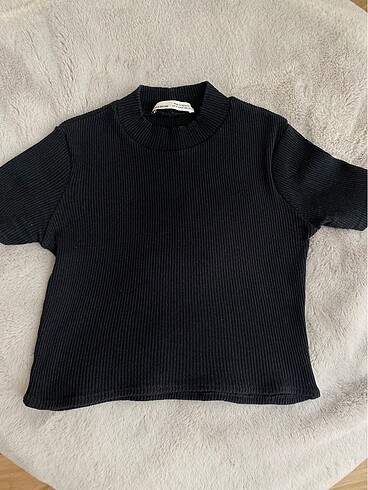 m Beden Pull bear üst