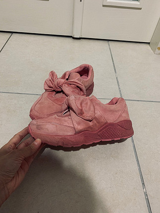 Pembe Ayakkabı