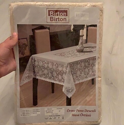 Güpür masa örtüsü