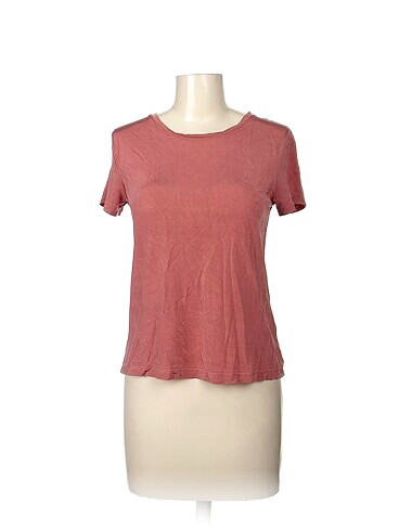 H&M T-shirt %70 İndirimli.