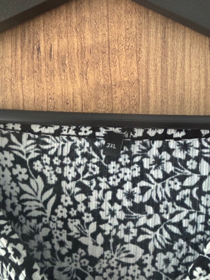 Gri Çiçek Desenli V Yaka Midi Elbise - Görsel 3