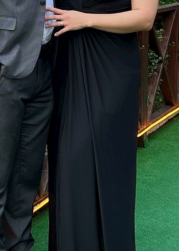 Siyah Drapeli Uzun V Yakalı Abiye Elbise - Görsel 2