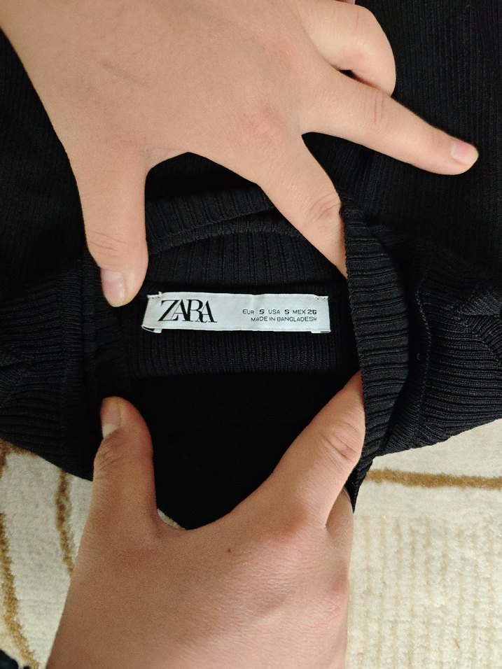 zara Siyah Uzun Kollu omuzları açık elbise - Görsel 3