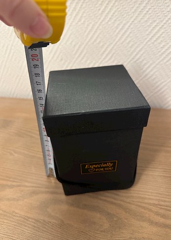 Siyah hediye kutusu - Görsel 3