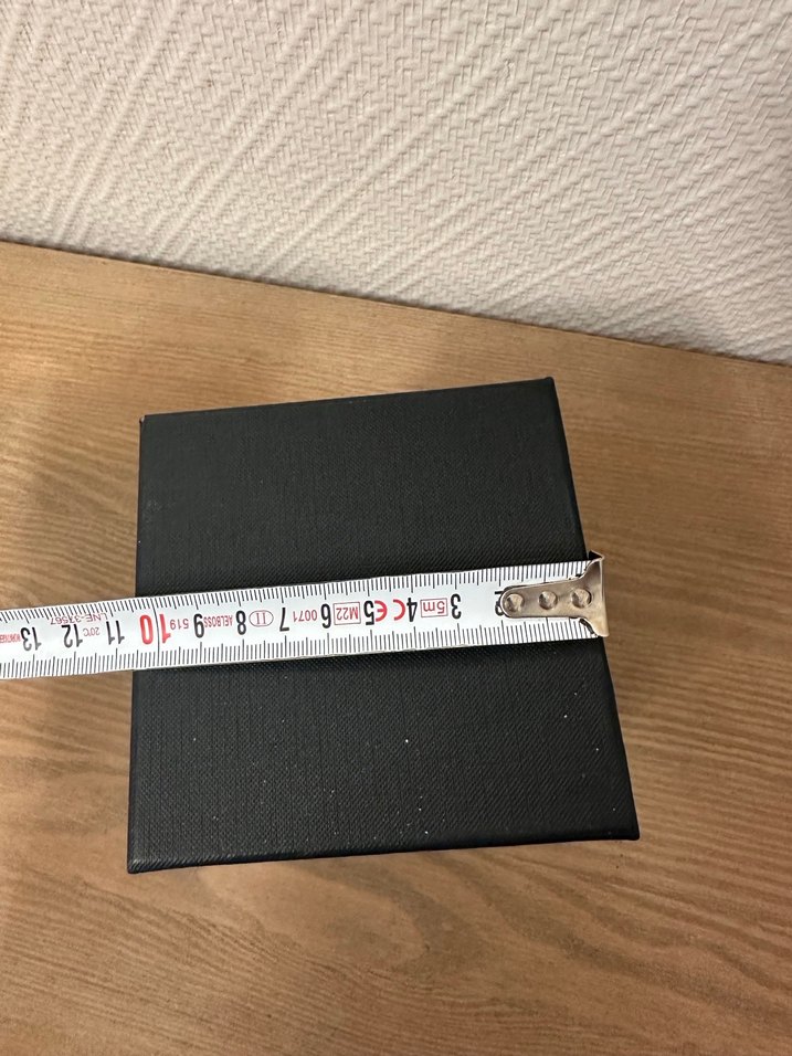 Siyah hediye kutusu - Görsel 4