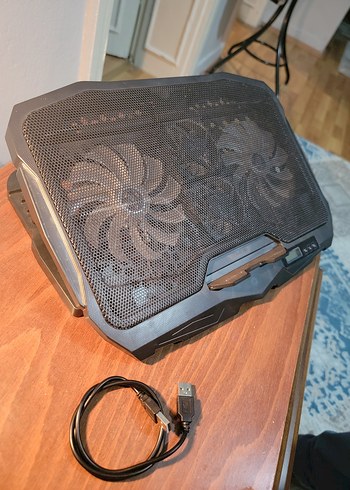 Frisby 4 Fanlı Laptop Soğutucu USB 10-17 inç - Görsel 4
