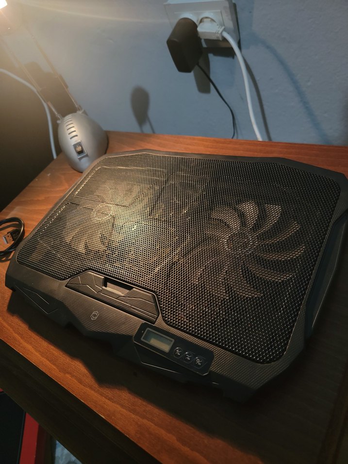 Frisby 4 Fanlı Laptop Soğutucu USB 10-17 inç - Görsel 2