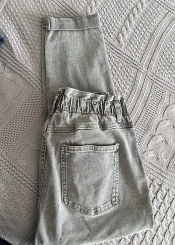 38 Beden Gri bershka Nakışlı Bol Kesim Kadın Denim Pantolon