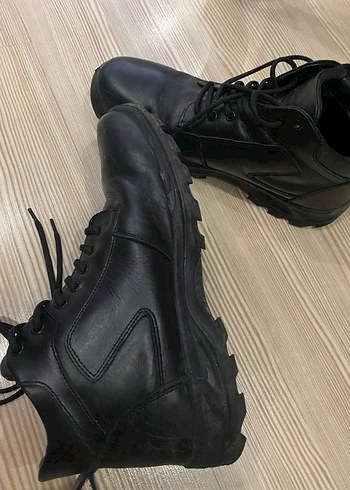 Siyah Bağcıklı Erkek Deri Bot - Görsel 4