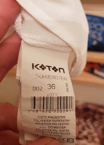 36 Beden beyaz Renk Koton bluz, kullanılmamış