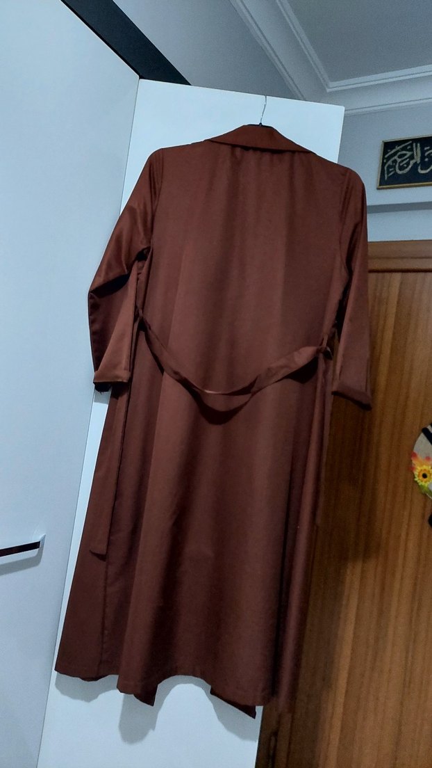 Kadın Kahverengi Uzun Düğmeli Trençkot - Görsel 4