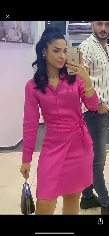 Pembe saten elbise