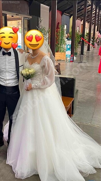Sade şık gelinlik