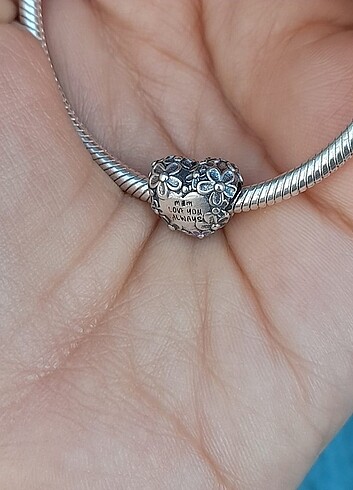 Beden Pandora Charm
