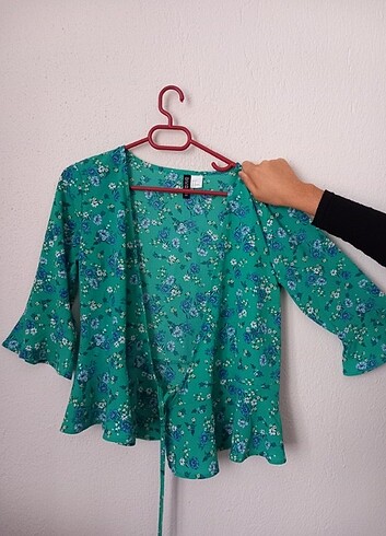 H&M Yeşil mavi çiçekli Bluz