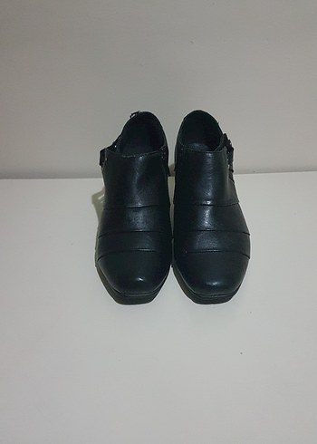 Deri Tokalı Siyah Kadın Topuklu Bot - Görsel 2