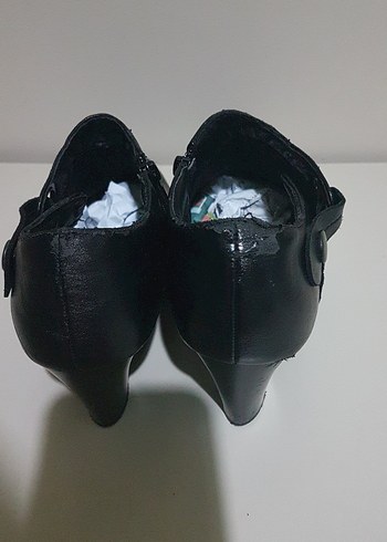 Deri Tokalı Siyah Kadın Topuklu Bot - Görsel 3