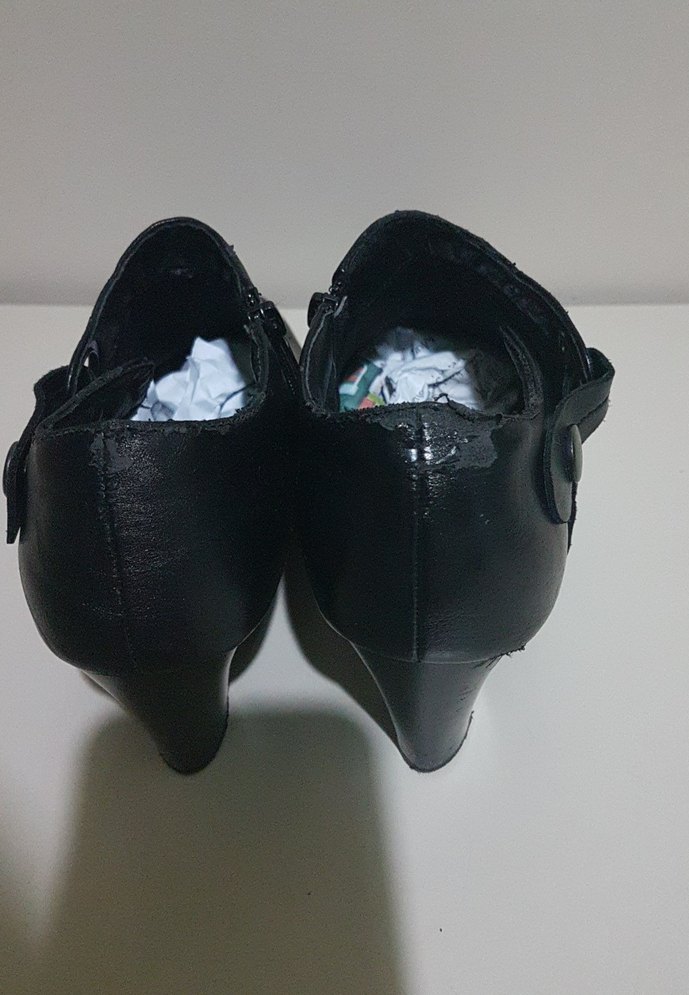 Deri Tokalı Siyah Kadın Topuklu Bot - Görsel 3