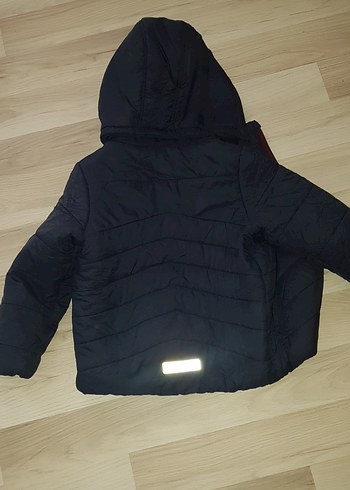 Erkek Çocuk Kapüşonlu Koyu Mont - Görsel 3