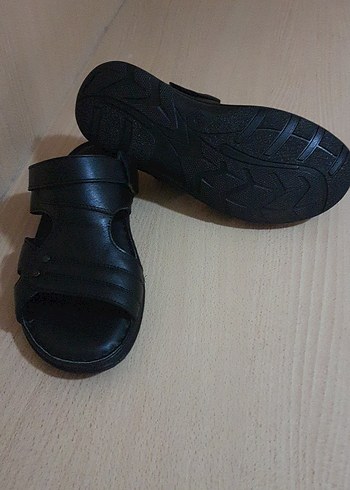 40 Beden Erkek Siyah Tokalı Deri Terlik